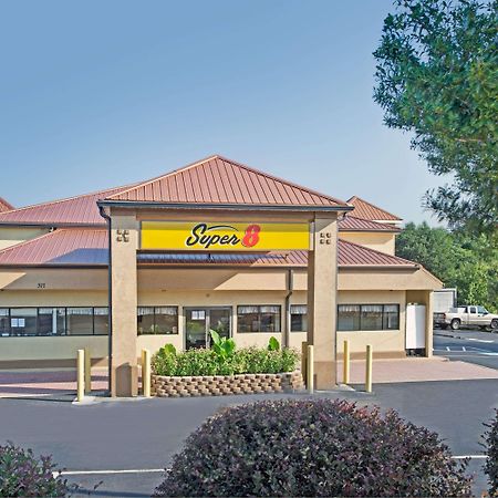 Super 8 By Wyndham Suwanee Hotel Exterior foto