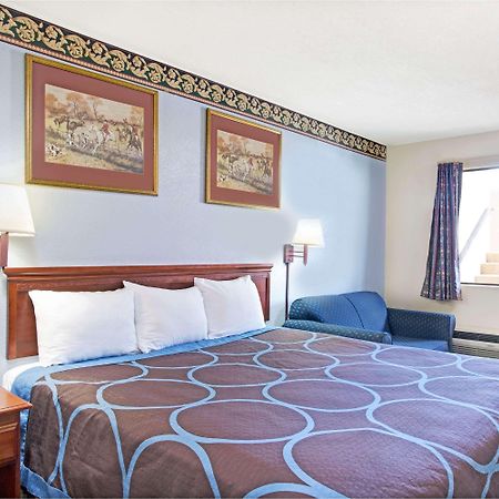 Super 8 By Wyndham Suwanee Hotel Exterior foto
